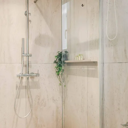 فيلة Mare Kefalonia *