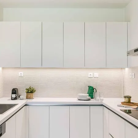 فيلة Mare Kefalonia